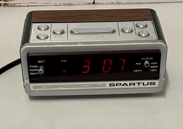Spartus Electronic Digital Alarm Clock Hi Tech Model 21-3014-190 VINTAGE TESTED