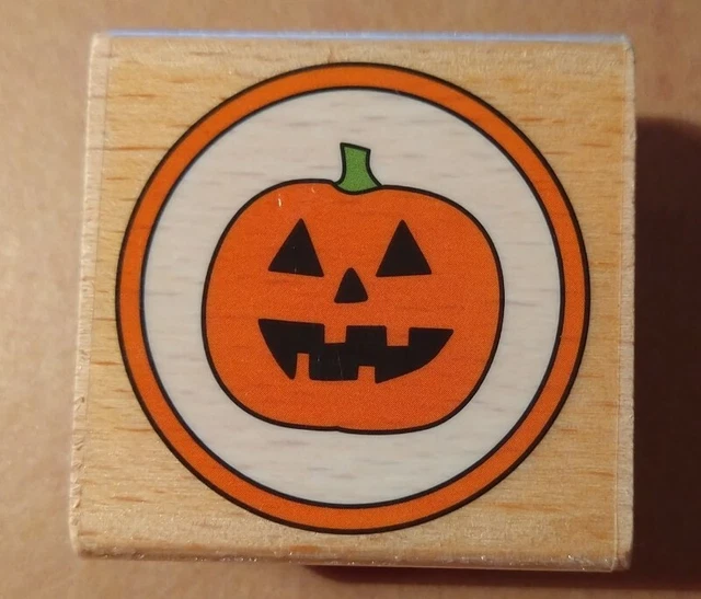 HALLOWEE PUMPKIN IN CIRCLES  - Rubber Mounted Stamp - Studio G - Jack O Lantern