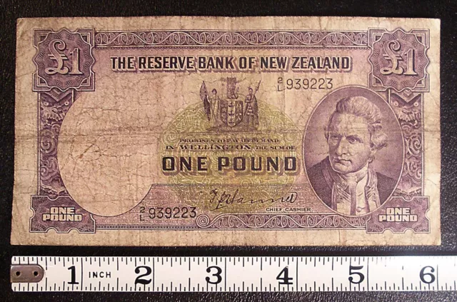 1940-55 New Zealand 1 Pound banknote P-159a CIRCULATED #12824