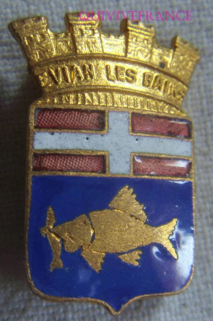Pin's Insigne Evian Les Bains - Blason émail - Tourisme - Fabrication France