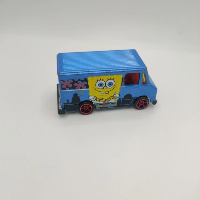 Hot Wheels SpongeBob SquarePants Combat Medic 1 of 6 Blue