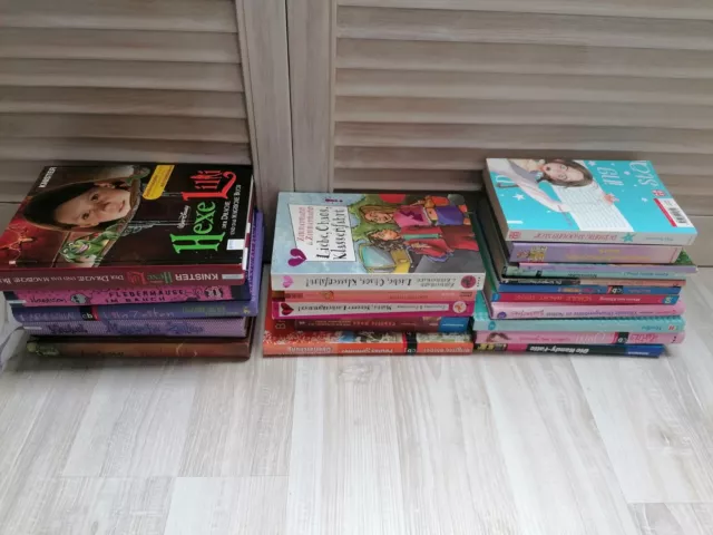 Bücherpaket für Mädchen - 22 Stück im Alter von 8 - 14 Jahren
