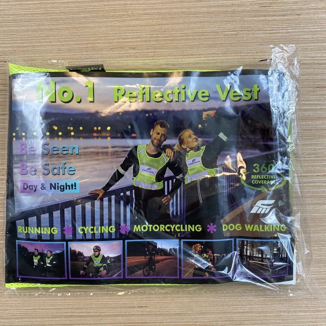 Freemove Reflective Vest Running Gear + 2 Bands & Bag Ultra Light Sz Small Green