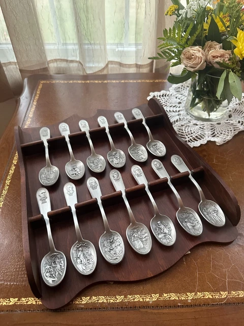 Official Franklin Mint Bicentennial American Colonies Spoon Collection W/Display