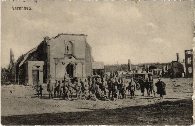 CPA Varennes - Place - Soldiers - Ruines (1037089)
