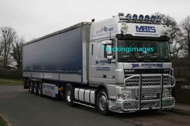 Truckingimages Truck Photos - Daf Xf Curtainsider Trucks - 235 Listed