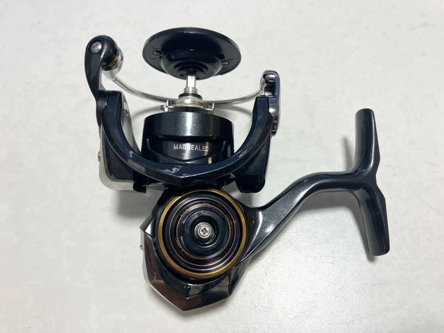 DAIWA CALDIA FC LT2500S C Spinning Reel Fishing Gear JP