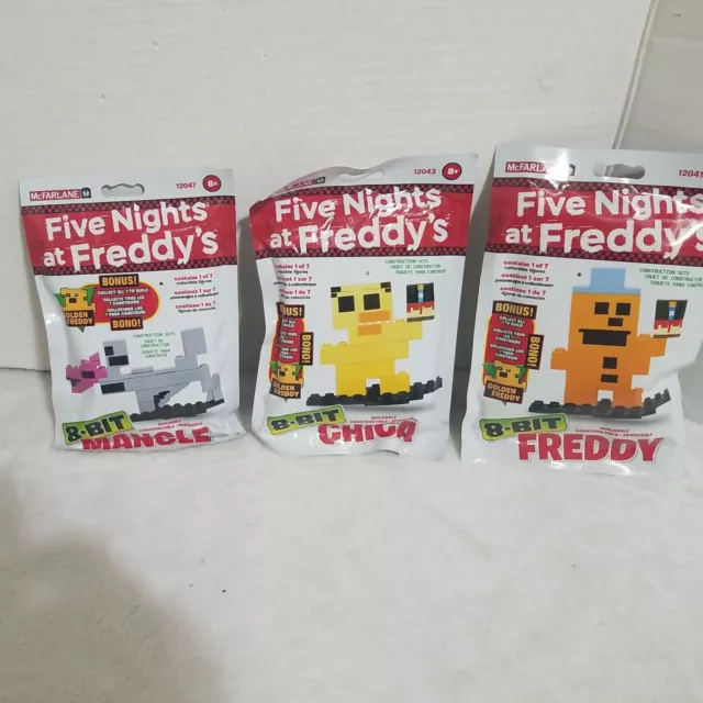 Five Nights at Freddy's 8-Bit Buildable Figure: Plush Fredbear