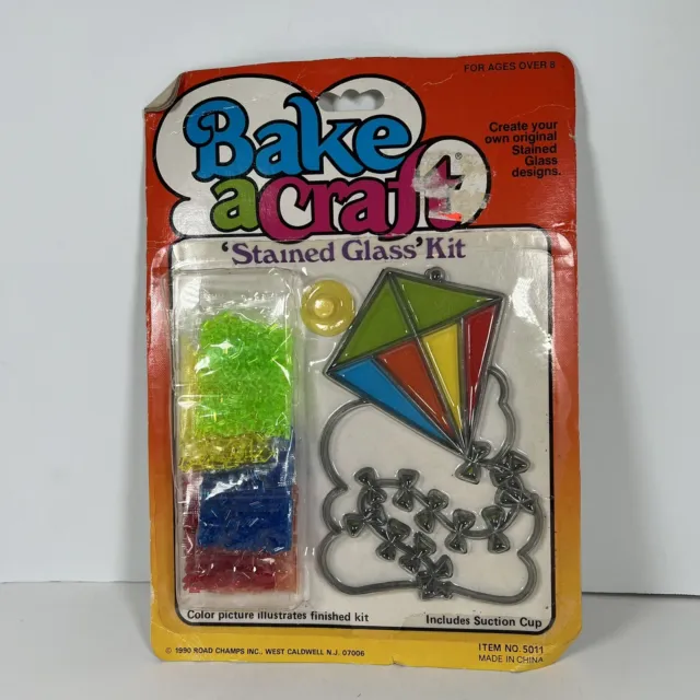 VINTAGE BAKE A CRAFT STAINED GLASS SUN CATCHER KIT ORNAMENT SAIL BOAT  😁😁😁😁