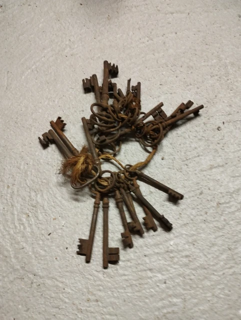 Lot De Clés Anciennes En Laiton – Robinet, Sûreté – Collection Vintage
