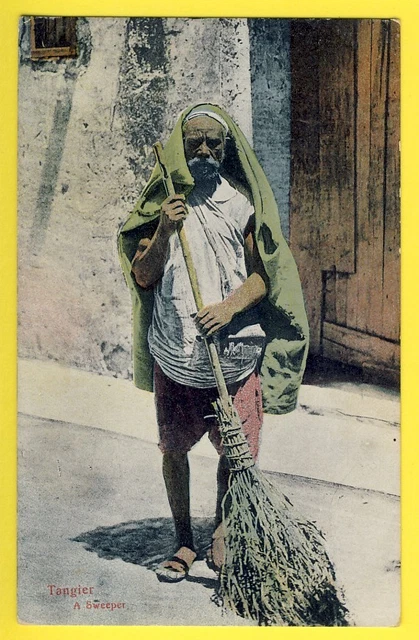 cpa MOROCCO TANGIER A Sweeper A Moroccan Sweeper CUMBO GIBRALTAR
