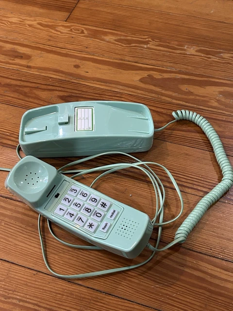 VINTAGE 1990’S ERA Mint Green Corded Home Telephone Tested & Works £31. ...