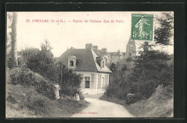 CPA Presles, Entree du Chateau, Rue de Paris 1909