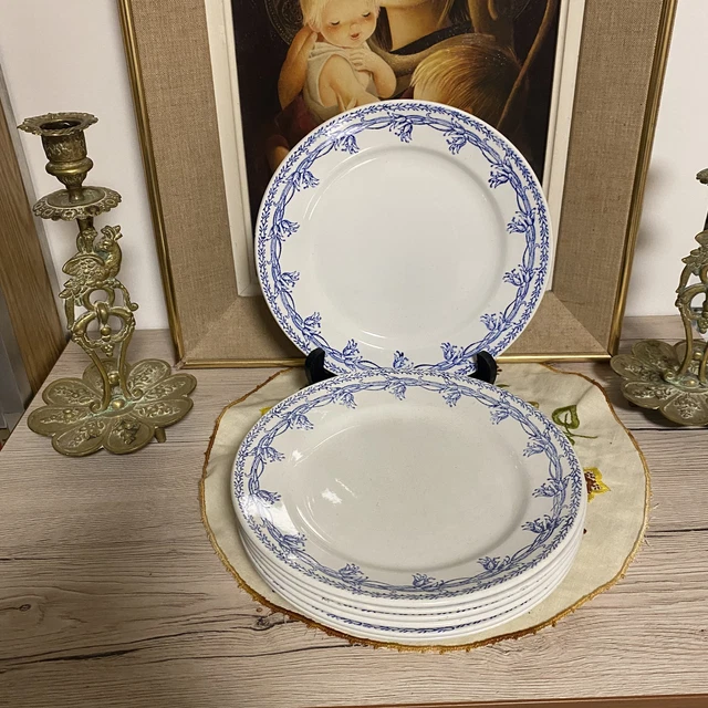 Lot De Six Assiettes En Porcelaine d'époque Début XXème