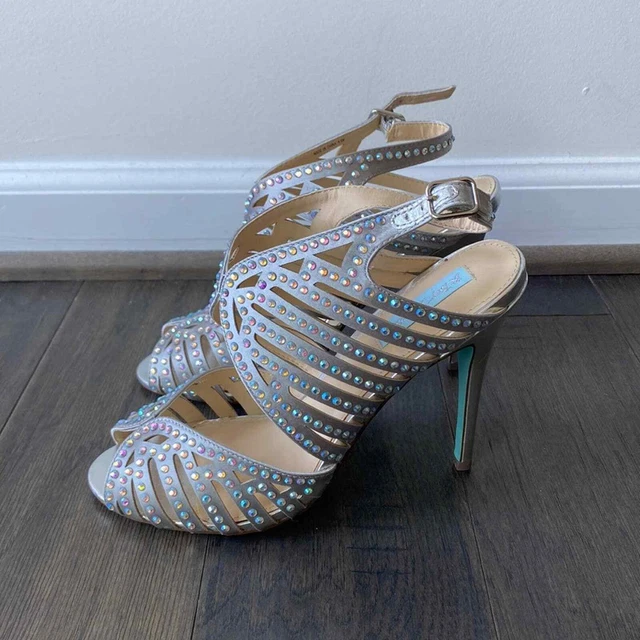 BETSEY JOHNSON  Julia Sandal Womens Size 8.5 Silver Stain NIB