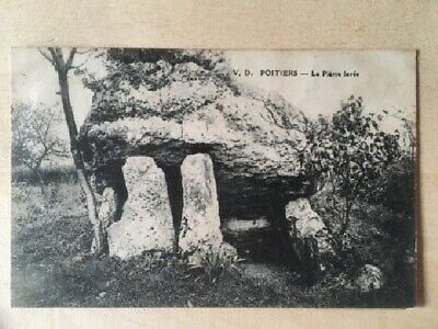 Cpa 86 POITIERS dolmen de la pierre levée combier imp 