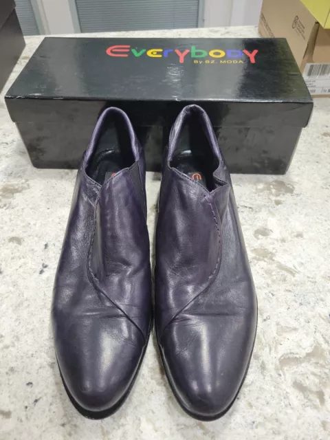 Everybody by BZ Moda, Dark Purple ankle boot, Size EU 40 US 10 excellent conditi