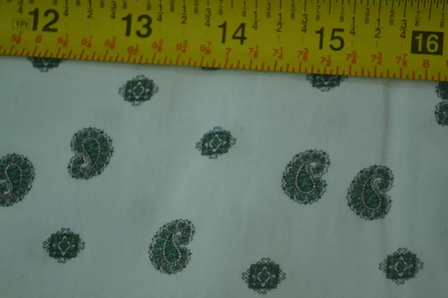 25" Long x 36", Vintage 1940’s-60's, Green Paisley on White Quilt Cotton, M5978 3