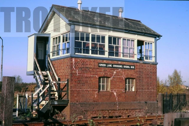 35mm Slide BR British Railways Scene View Green Lane Crossing Signal Box 1984