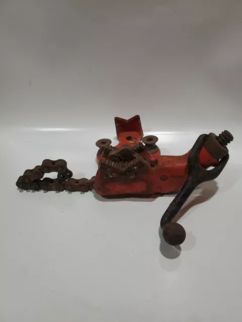 Ridgid BC-210 1/8" - 2" Bench Chain Pipe Vise