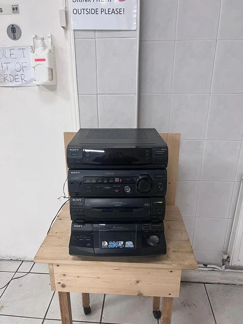 SONY AMPLIFIER STEREO Receiver Cassette Deck And Mini Disc Player EUR 229,93 - FR