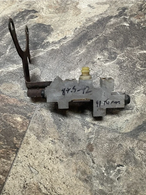 89.5-92 Camaro Firebird Trans Am Brake Proportioning Valve Disc / Drum GM OEM