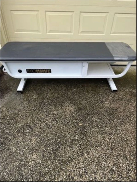 Ergowave 9080 Chiropractic Roller Massage Table