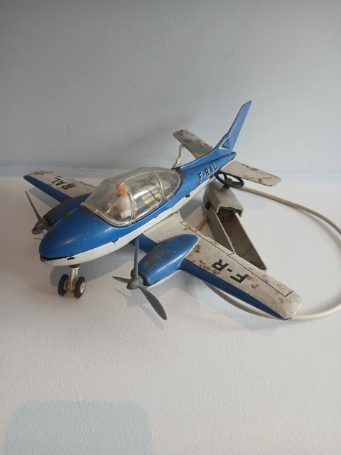 Jouet avion mont blanc Boeing 707 filoguidé et Caravelle métal - Collection