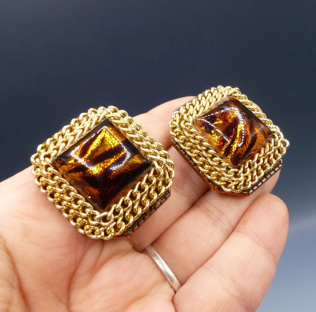 Boucles d'oreilles clip Clair D Lune Métal finition dorée et cristaux