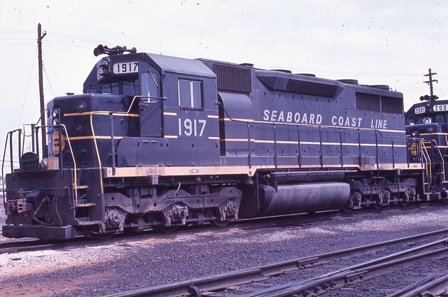ORIGINAL 1970 EKTACHROME RAILROAD SLIDE SEABOARD COAST LINE 1917 SD35 Atlantic