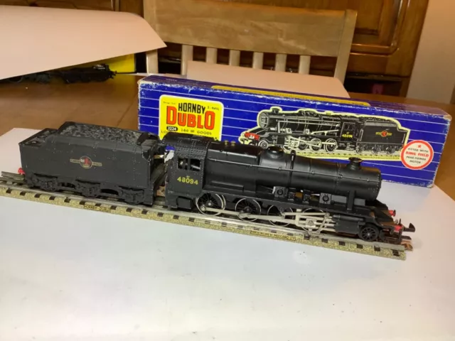 Hornby Dublo 3 Rail 3224 BR 2-8-0 Class 8F Loco 48094 With Ringfield Motor