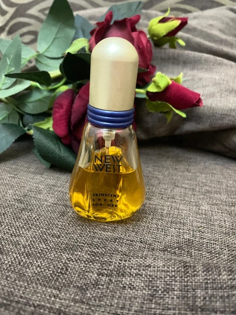 VINTAGE NEW WEST By ARAMIS SENSUAL SKINSCENT FOR HER RARE TO FIND 37 ml left VINTAGE NEW WEST By ARAMIS SENSUAL SKINSCENT FOR HER RARE TO FIND 37 ml left