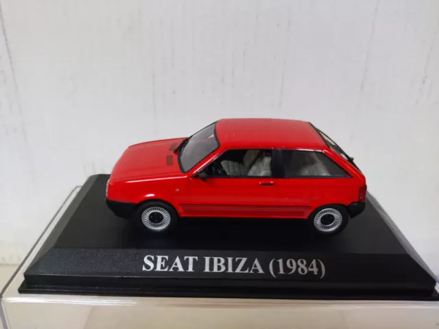 Seat Ibiza 1984 Rojo Nuestros Queridos Coches 1:43 Altaya Ixo