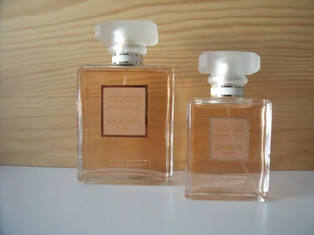 Lot 2 FACTICES (eau colorée) Bouteille flacon parfum Chanel Coco Mademoiselle