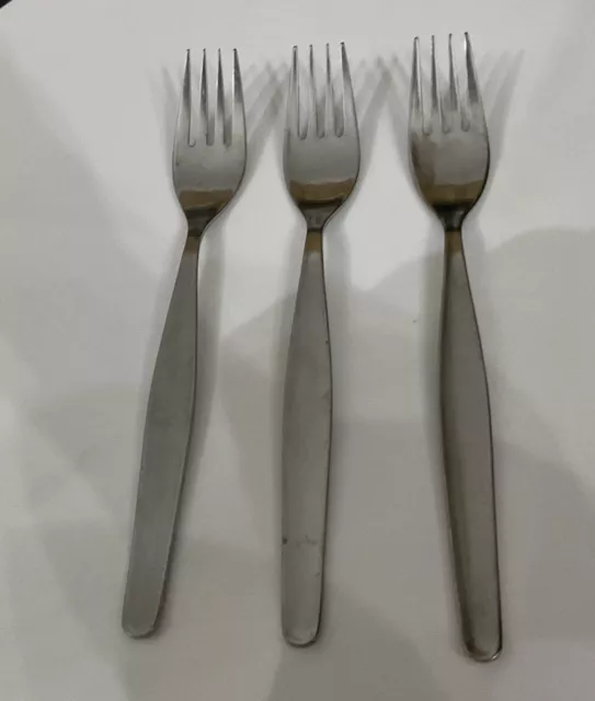 Vintage Retro 3 x Empire Stainless Steel Empire 19.5cm Dinner Forks  - Cutlery