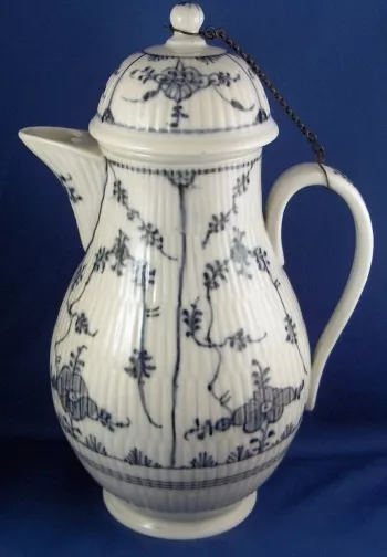 Antiguo De 18thC Closter Veilsdorf Porcelana Coffee Pot Porzellan Kanne 2