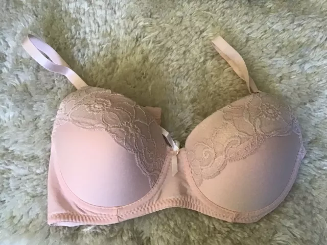 Mamia 38B Pink Lace Bra Padded Underwire Hook and Eye Closure