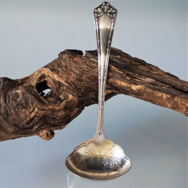 Antique Silver Plate WM Rogers Son Fair Oak Pattern Gravy Ladle Spoon Pat Pend Antique Silver Plate WM Rogers Son Fair Oak Pattern Gravy Ladle Spoon Pat Pend