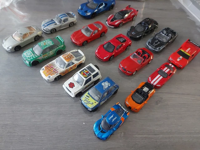 BURAGO - Lot De 17 Voitures (Tic Tac Bmw, Porsche Disney, ..)