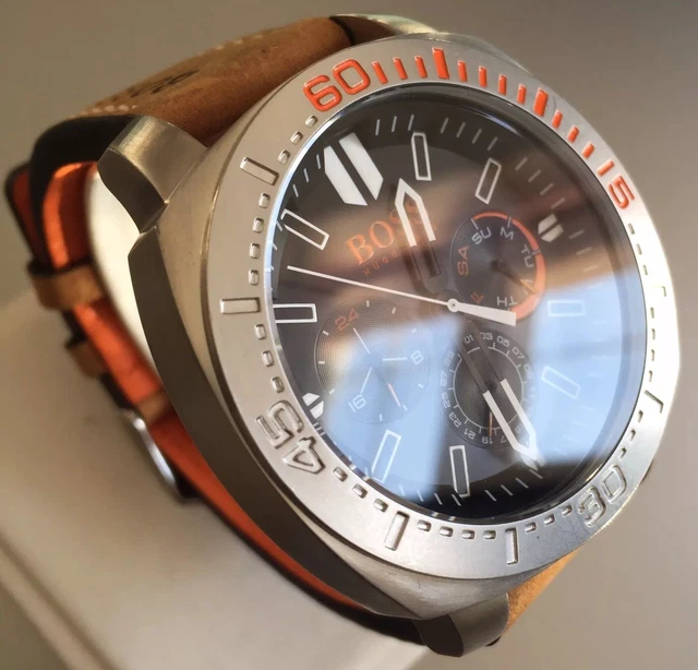 Montre designer deals