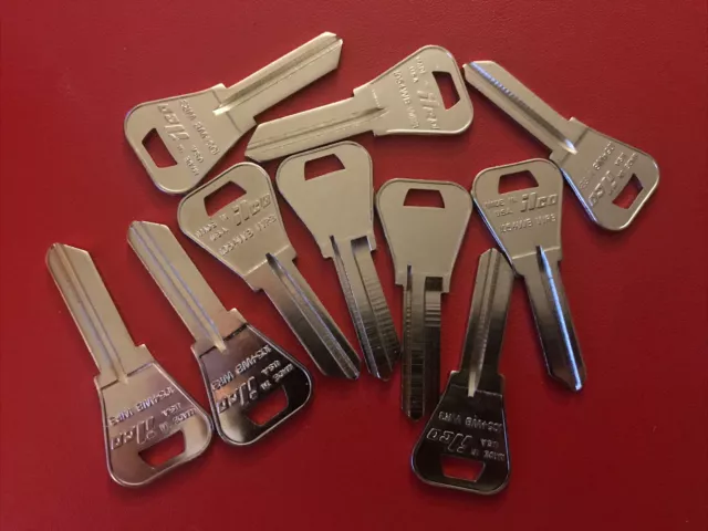 ILCO BRAND   1054 WB      Key Blanks       set of 10                         [L]