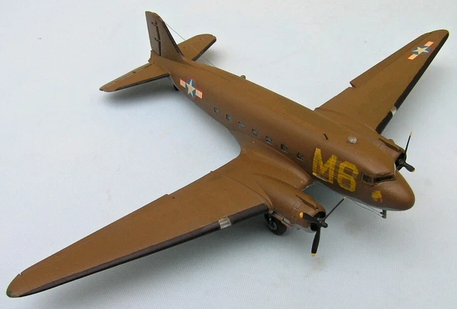 Maquette Métal Avion 1/200 – Douglas C-47B Skytrain Air Atlantique G-AMCA, Occasion
