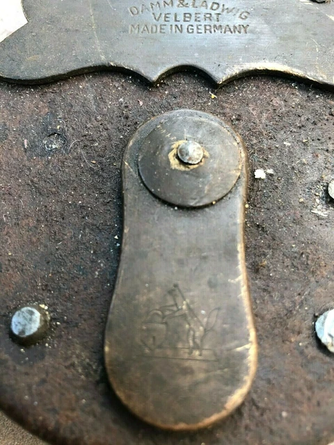Ein Altes Primitives Massives Eisen-Messing Für Riesige Vorhängeschlösser... 4