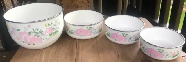 Set of 4 Kobe Nesting Mixing Bowls Vintage Courtney,  Designed for JC Penney