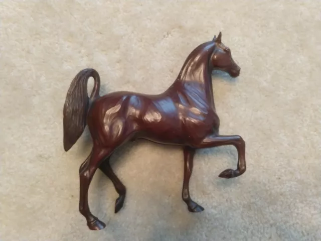 Hartland Horse Dark Walnut/Mahogany Woodcut Style 9" Saddlebred Stallion