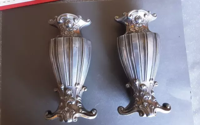 Superbes Paire De Petits  Vases Anciens En Bronze Argenté