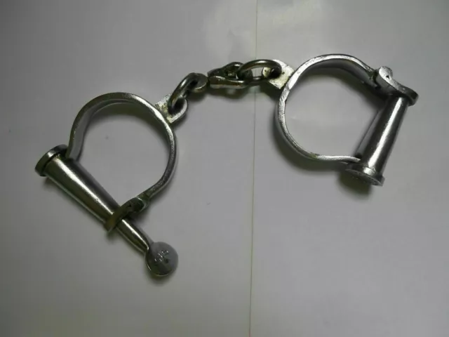 Iron Handcuffs Antique Style police Shackles-Props Iron New Handcuff