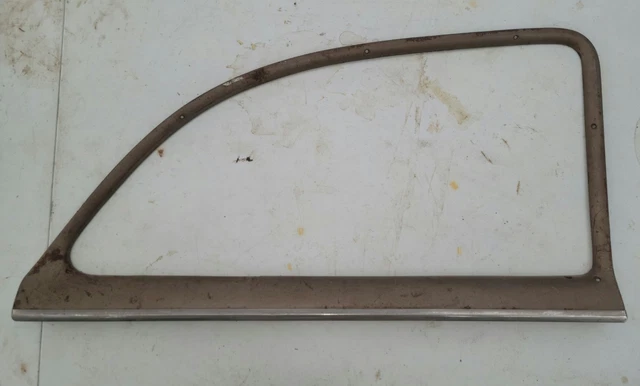 1949-52 Chevrolet Styleline interior door window glass garnish trim frame D-REAR