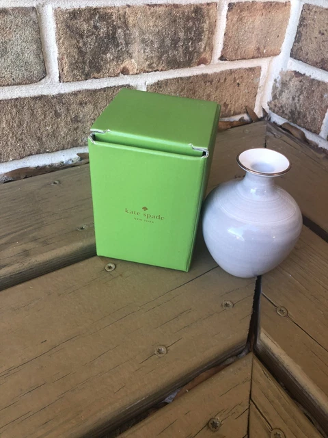 KATE SPADE  Lenox ~Charles Lane ~ BUD VASE In camel Brand New Tiny