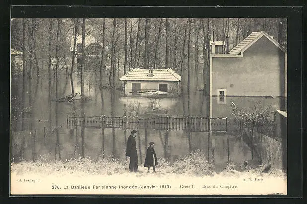 CPA Créteil, La Banlieure Parisienne inondée Janvier 1910 - Bras du Chapître, i